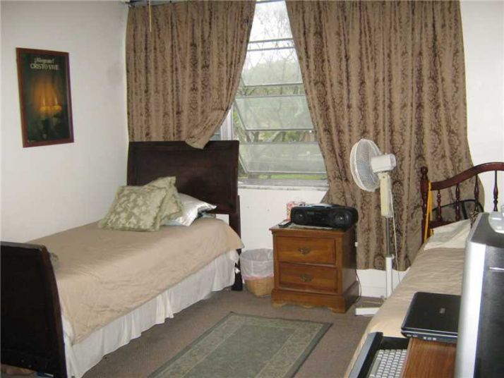 7001 ENVIRON BL # 201, Fort Lauderdale, FL 33319