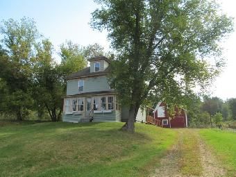 47 South St, Orleans, VT 05860