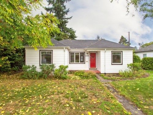 214 W 39th Street, Vancouver, WA 98660
