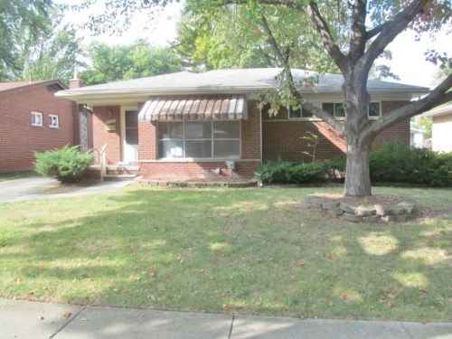 8726 Kenberton Dr, Oak Park, MI 48237