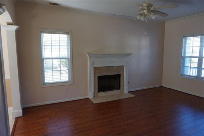 116 Lexington Parke Drive, Woodstock, GA 30189