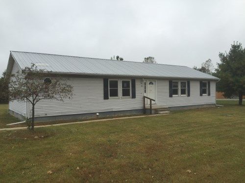 982 Lucy Rd, Howell, MI 48843
