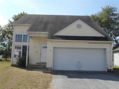 18 Robinson Cir, Seaford, DE 19973