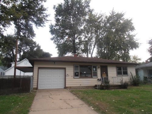 1226 Prince St, Pekin, IL 61554