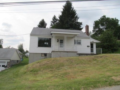 846 Sunshine Ave, Central City, PA 15926