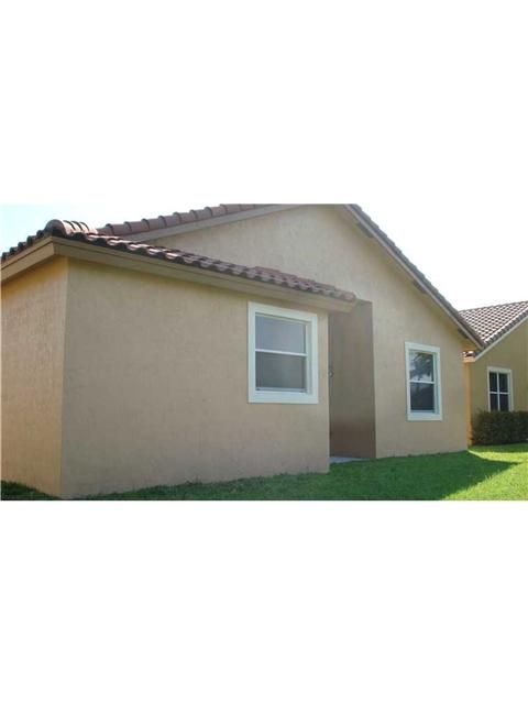 13903 SW 50 ST, Hollywood, FL 33027