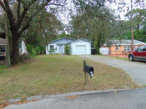 8906 El Portal Dr, Tampa, FL 33604