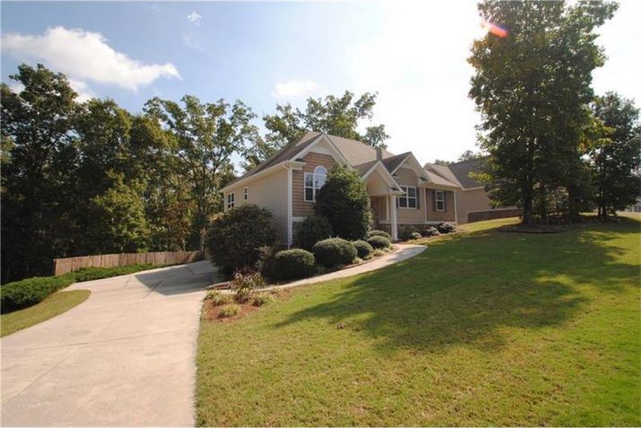 1811 Oak Branch Way, Loganville, GA 30052