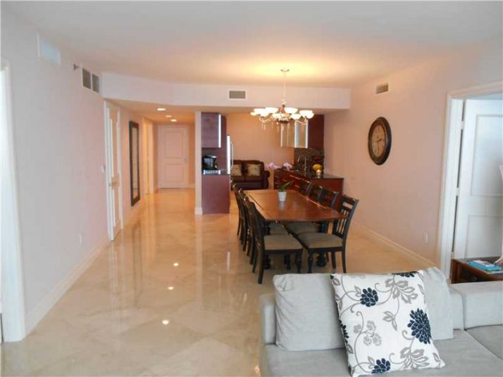 1850 S OCEAN DR # 1402, Hallandale, FL 33009