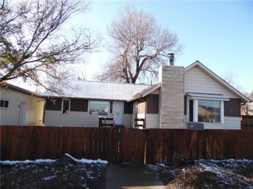 234 1st St SE, Shelby, MT 59474