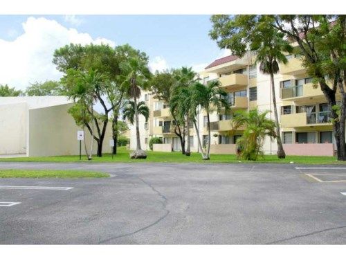 5900 SW 127 AV # 3421, Miami, FL 33183