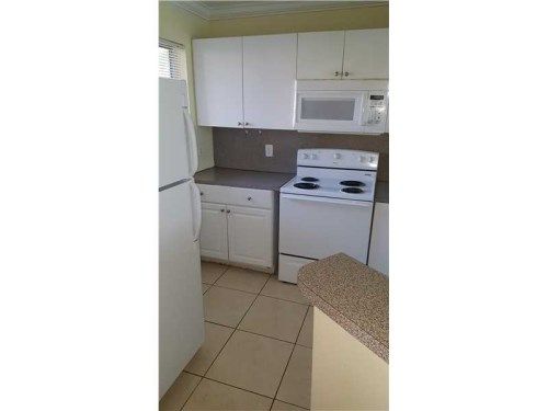 8710 N SHERMAN CIR # 108, Hollywood, FL 33025