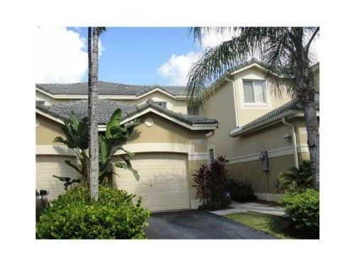 2185 HACIENDA TE # 2185, Fort Lauderdale, FL 33327