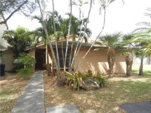 13014 SW 90 CT, Miami, FL 33176