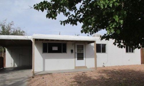 2105 Bellamah Dr, Las Cruces, NM 88001