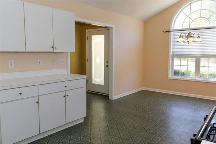 6209 South Port Drive, Flowery Branch, GA 30542