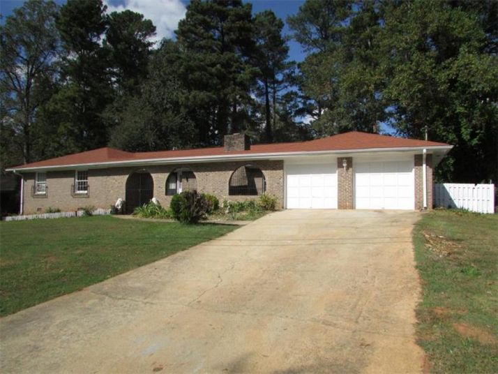 925 Rowland Road, Stone Mountain, GA 30083