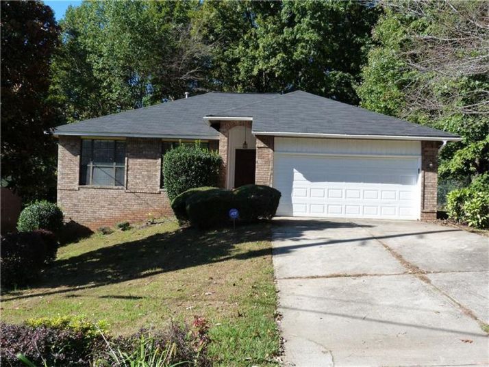 1300 Beeblossom Trail, Lawrenceville, GA 30044