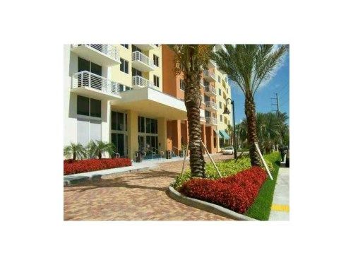 2775 NE 187 ST # PH22, Miami, FL 33180