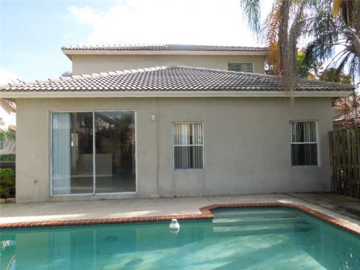 1238 NW 170TH AV, Hollywood, FL 33028