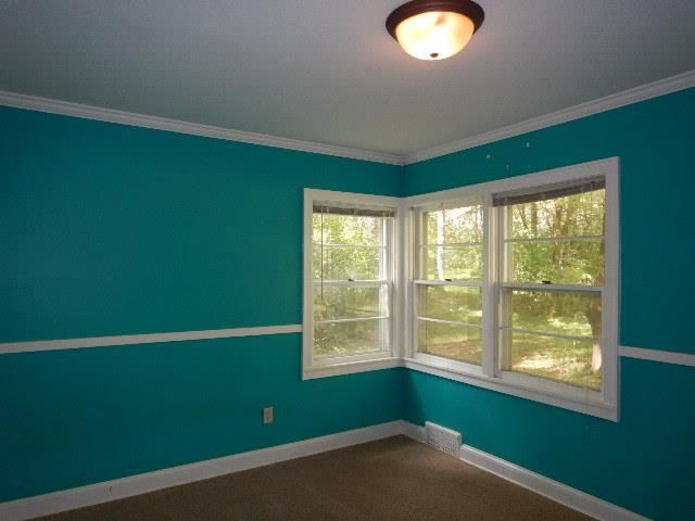 923 County Road C2, Saint Paul, MN 55113