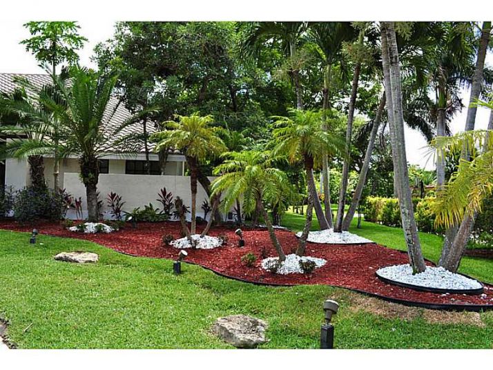 7410 DOVER CT, Pompano Beach, FL 33067