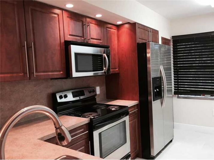 571 SW 142ND AV # 108-O, Hollywood, FL 33027