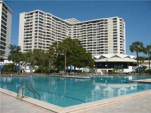 500 THREE ISLANDS BL # 822, Hallandale, FL 33009