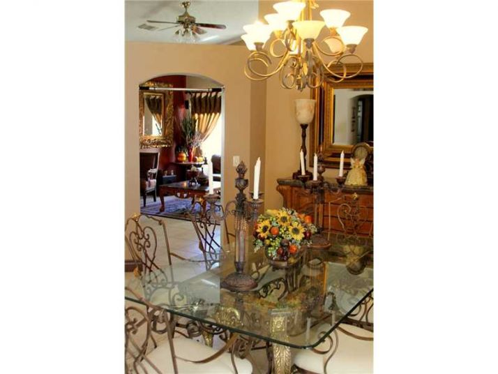 13111 SW 20 ST, Hollywood, FL 33027