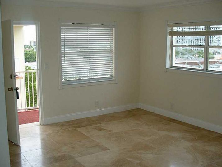 2008 JACKSON ST # E1, Hollywood, FL 33020