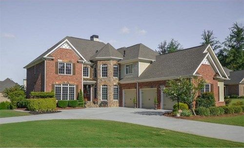 5305 Regal Court, Suwanee, GA 30024