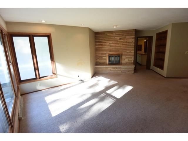 N4553 Elm Valley Rd, Waupaca, WI 54981