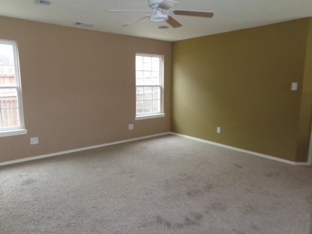 70 E Canyonview Dr, Ransom Canyon, TX 79366