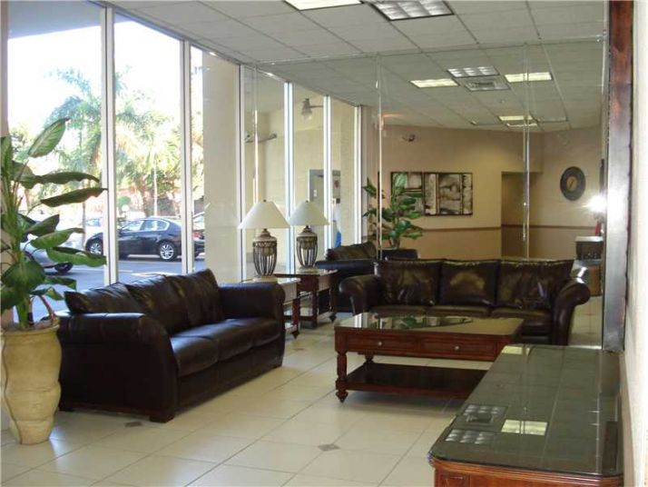 1825 S OCEAN DR # 1006, Hallandale, FL 33009