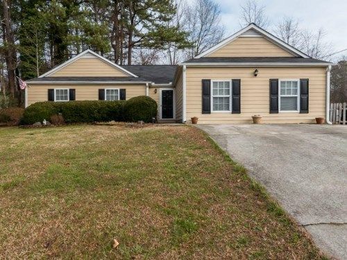 2205 River Woods Way, Woodstock, GA 30188
