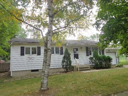 1105 W Dodge St, Greenville, MI 48838