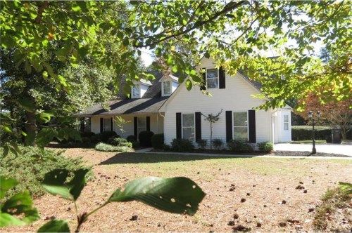 3281 Haddon Hall Drive, Buford, GA 30519