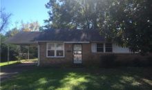 604 N Roselawn Dr West Memphis, AR 72301