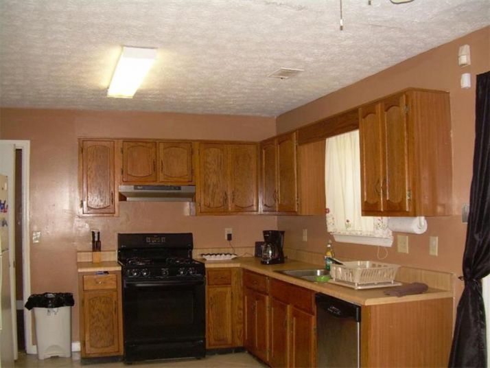 3974 W Wood Path, Stone Mountain, GA 30083