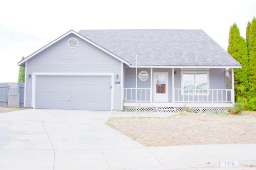 106 S Van Buren Ct, Kennewick, WA 99336