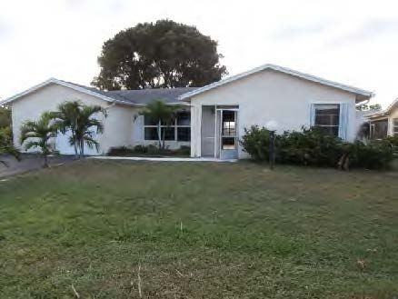 7233 Pine Forest Cir, Lake Worth, FL 33467