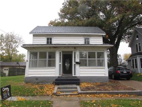 607 Sycamore St, La Porte City, IA 50651