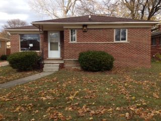 14120 Greenbriar St, Oak Park, MI 48237