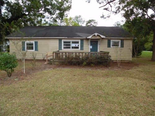 1009 White Ave, Graceville, FL 32440
