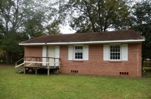 5274 Nisbet Dr, Macon, GA 31206