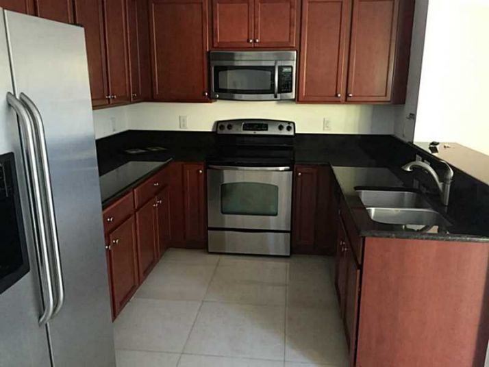 11245 NW 87 TE # 11245, Miami, FL 33178