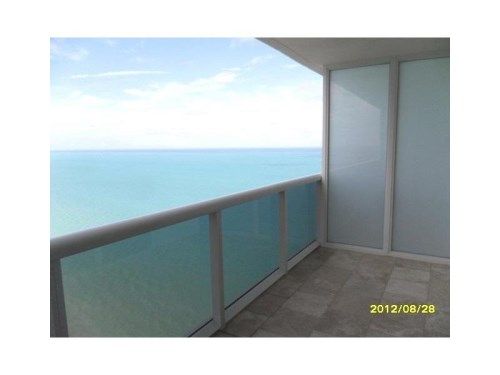 1830 OCEAN DR # 3912, Hallandale, FL 33009