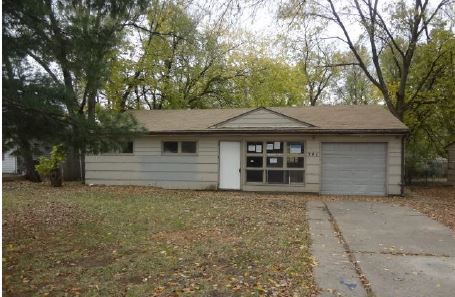 541 SE 36th St, Topeka, KS 66605