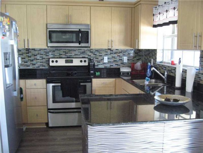 1393 W 30 ST, Hialeah, FL 33012