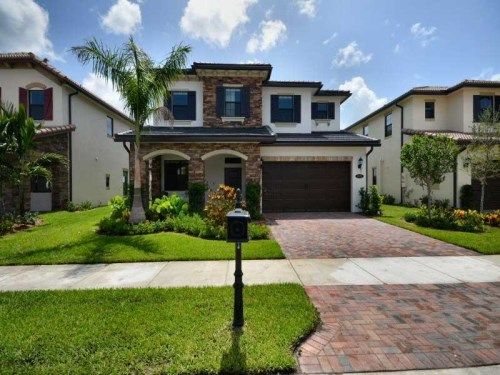8870 WATERCREST CR, Pompano Beach, FL 33076